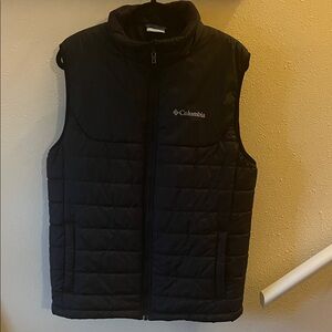 Men’s Columbia Black Puffer Vest